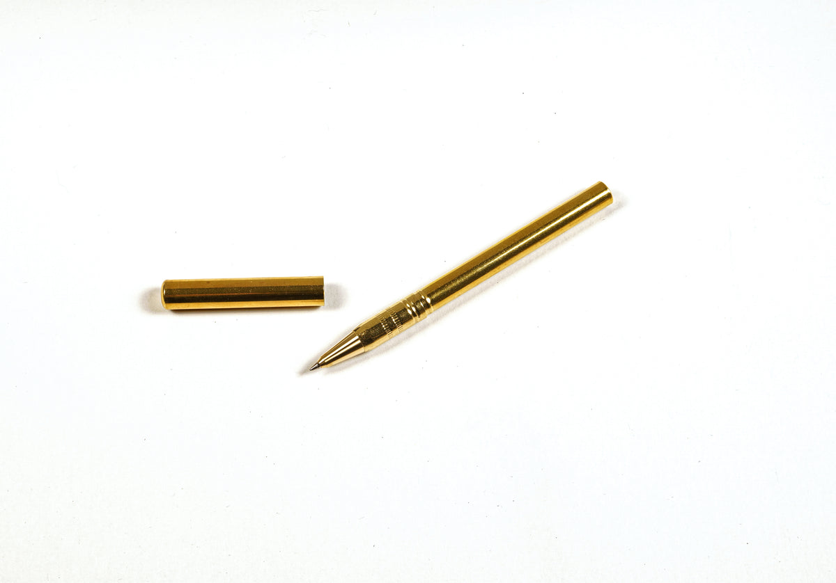 KOKUYO Brass Pen キャップを外した状態